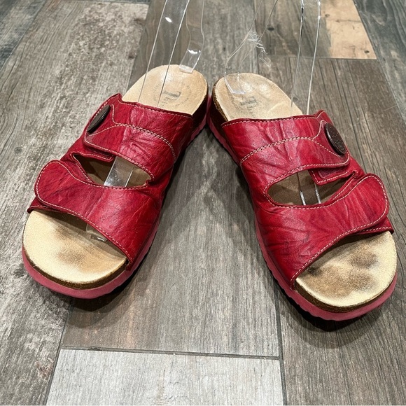 Think! RED Leather Adjustable Strap Sandals - Mizzi - EU 40 US 9 - 9.5 - Picture 2 of 6